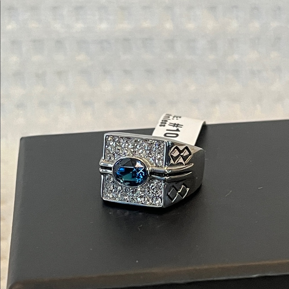 Ring with Blue Gemstone Sz 10